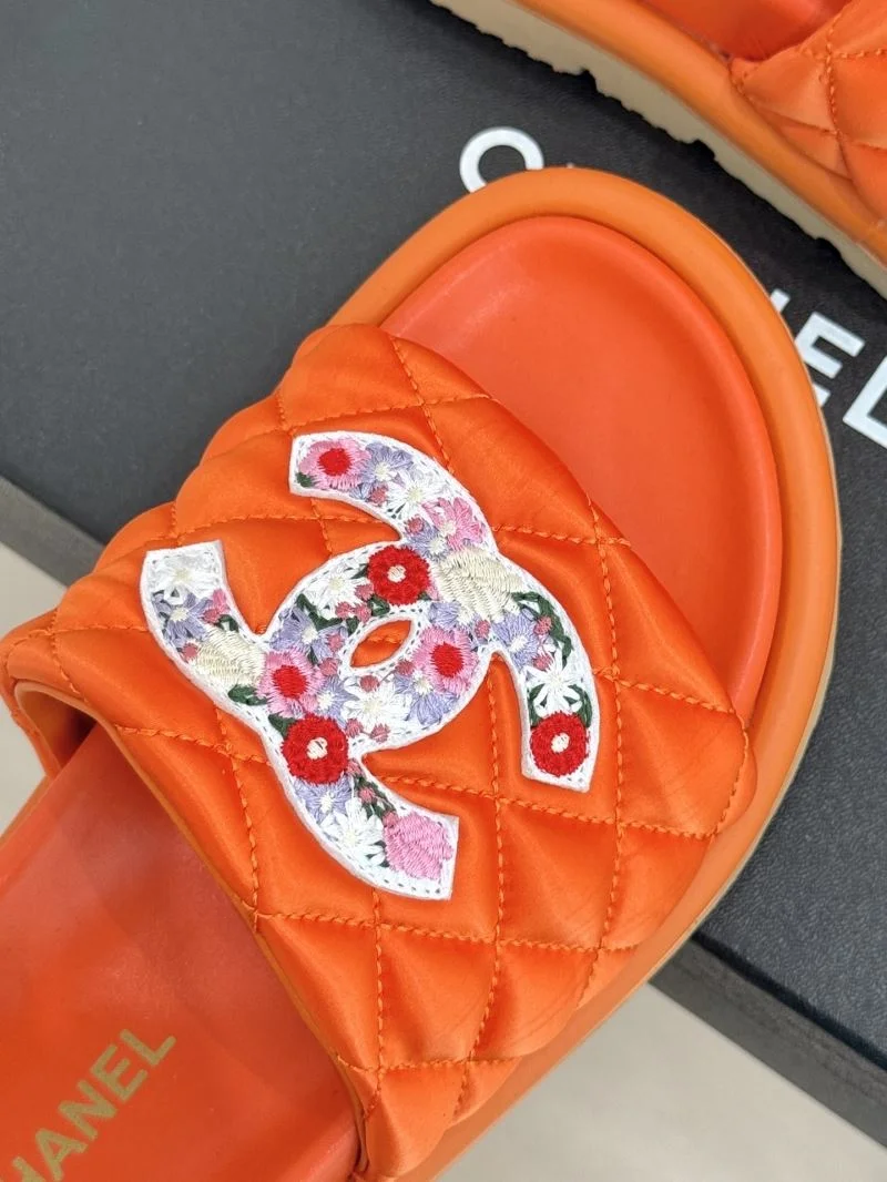 Durable Chanel Slippers 18567