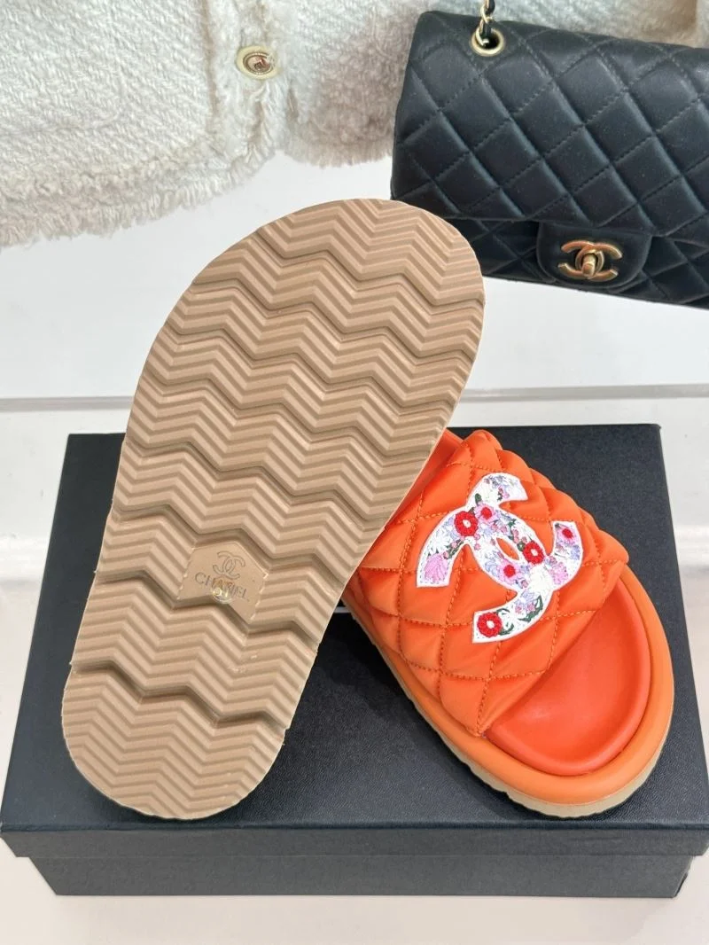 Durable Chanel Slippers 18567