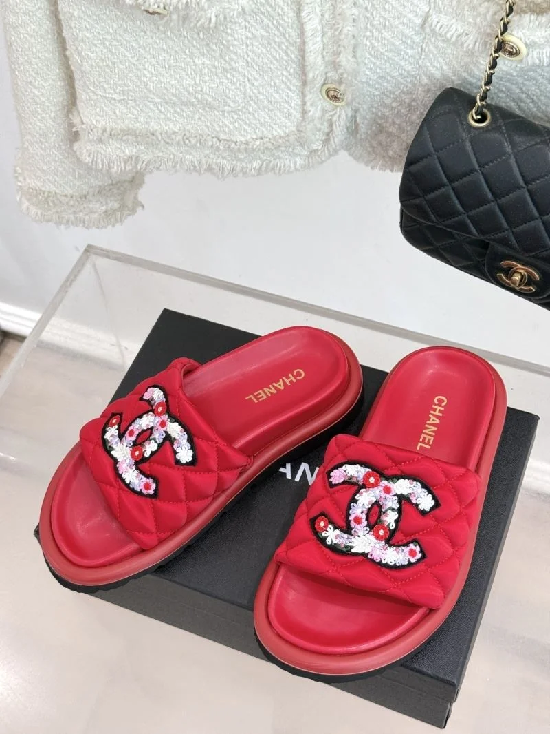 Unisex Chanel Slippers 18566