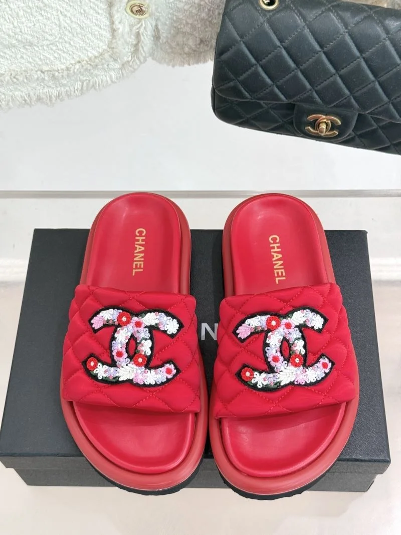 Unisex Chanel Slippers 18566