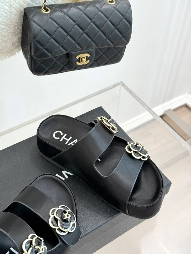 Chanel Slippers Breathable 18561