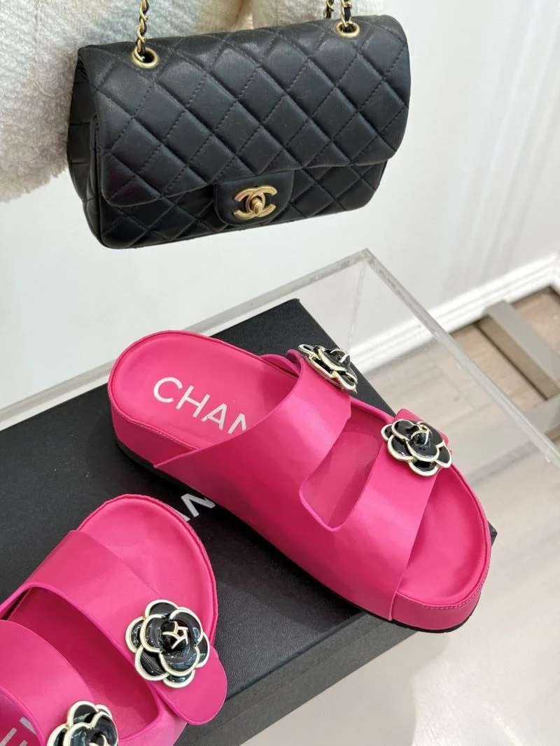 Lightweight Chanel Slippers 18562