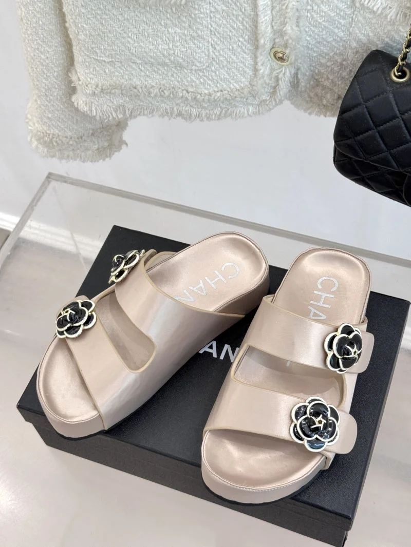 Chanel Slippers MoistureWicking 18554