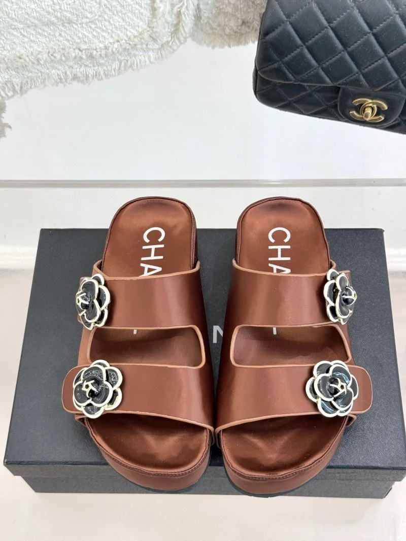 Chanel Slippers Neat 18552