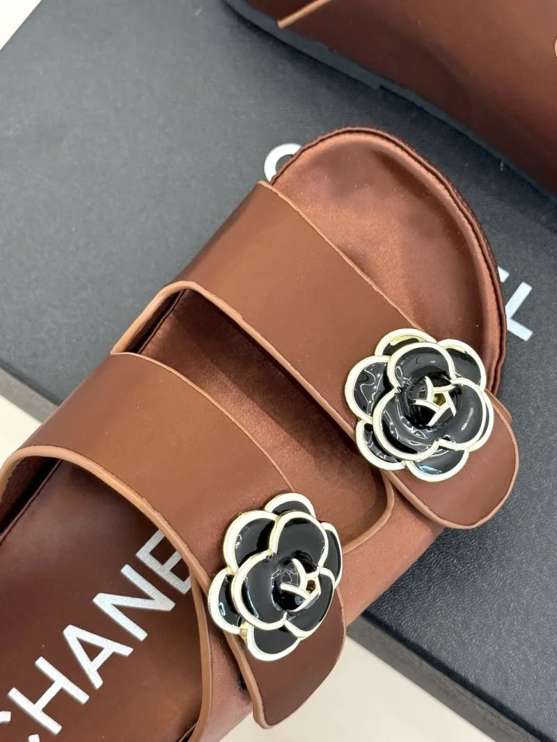 Chanel Slippers Neat 18552