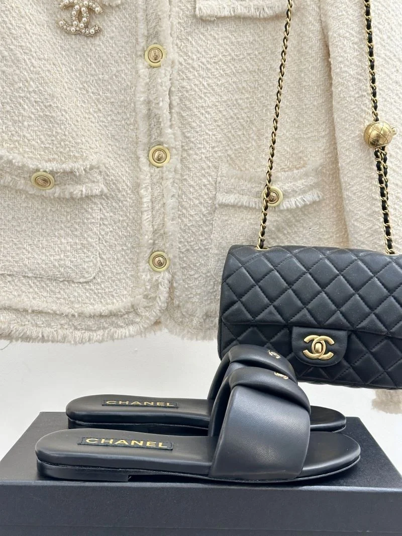 ZipUp Chanel Slippers 18557