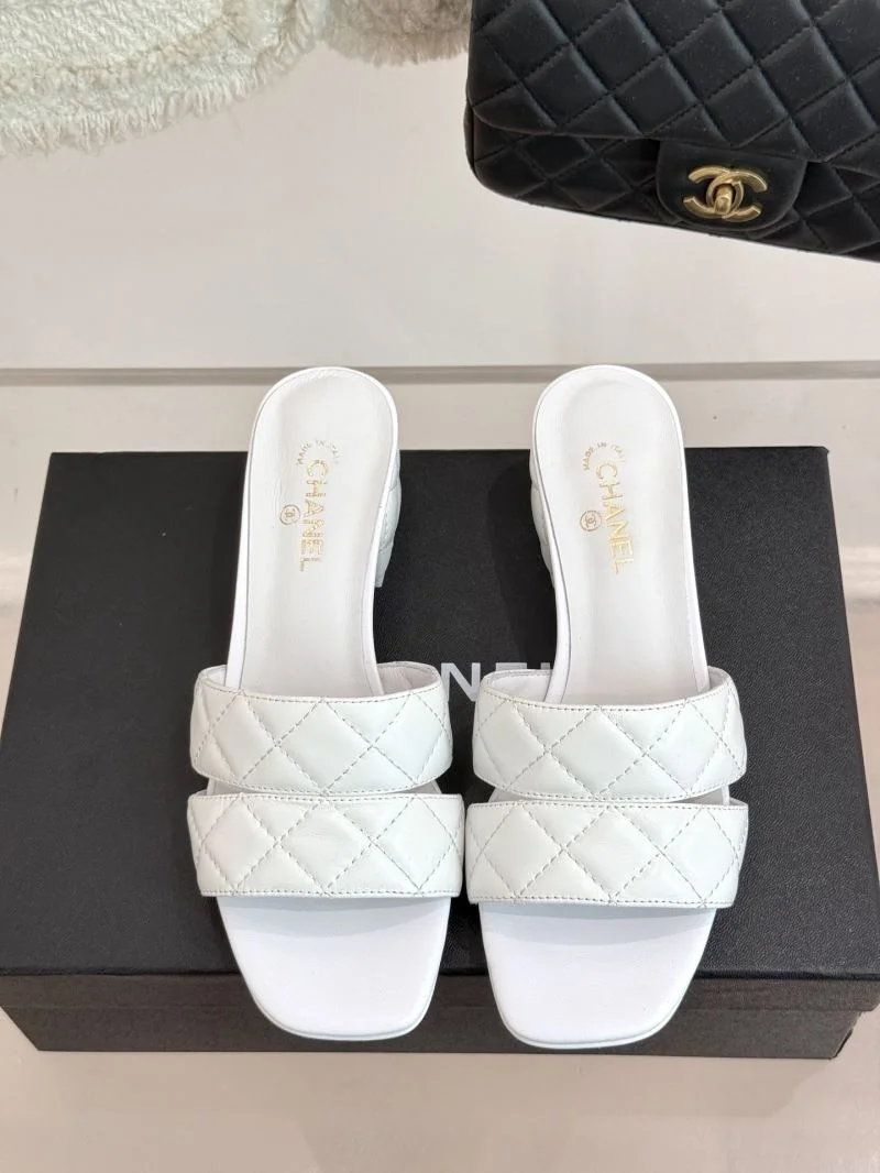 Chanel Slippers ZipUp 18546