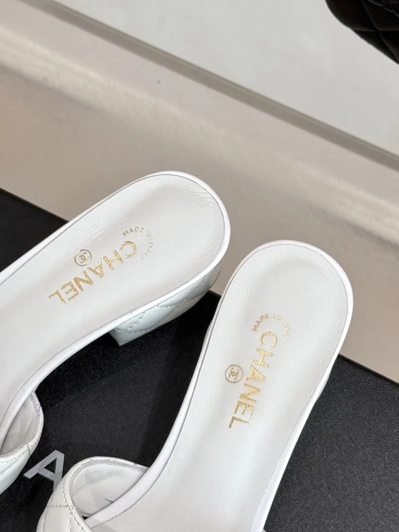 Chanel Slippers ZipUp 18546