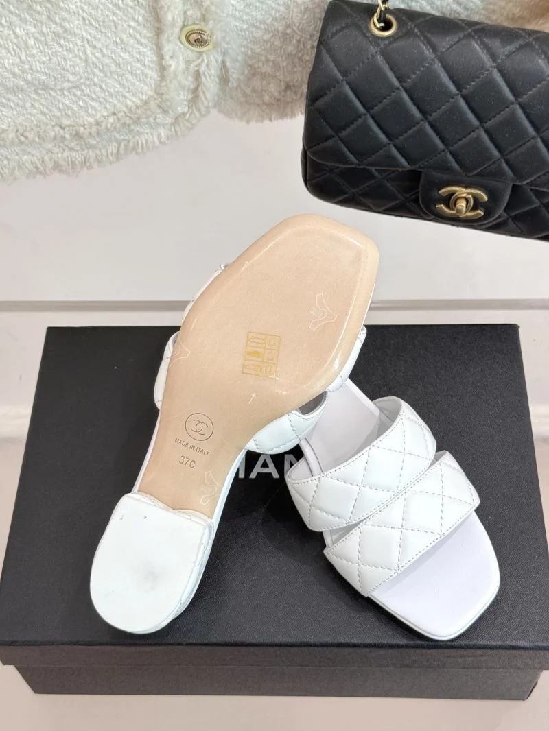 Chanel Slippers ZipUp 18546