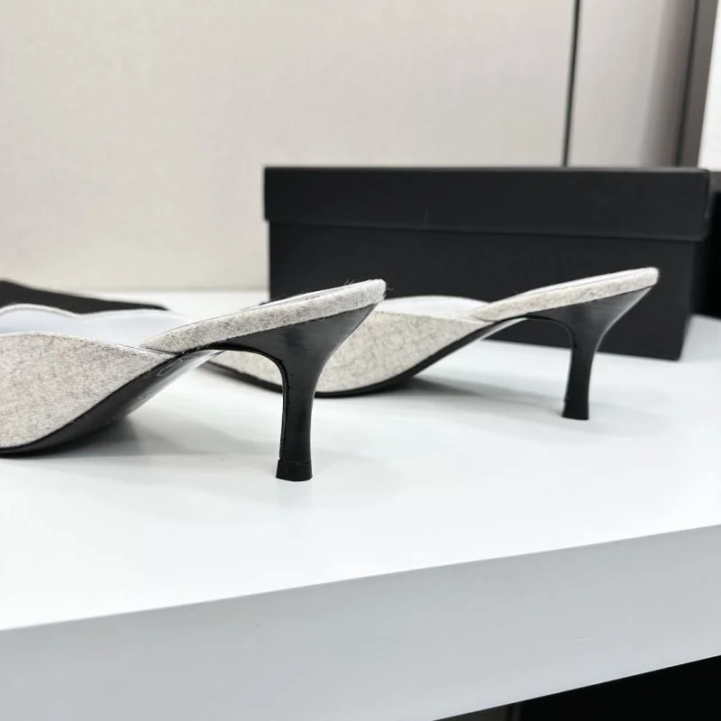 Chanel Slippers Minimalist 20403