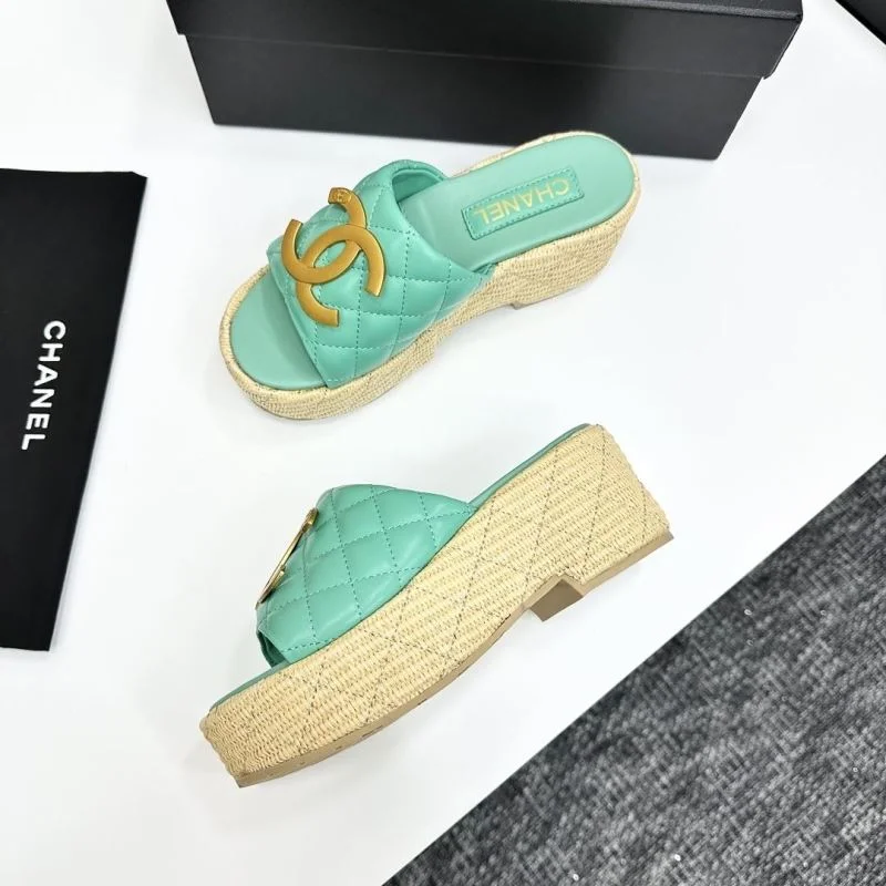 MoistureWicking Chanel Slippers 20390
