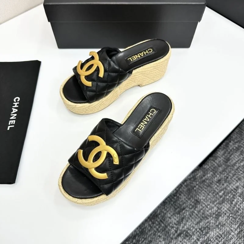 Chanel Slippers Versatile 20388
