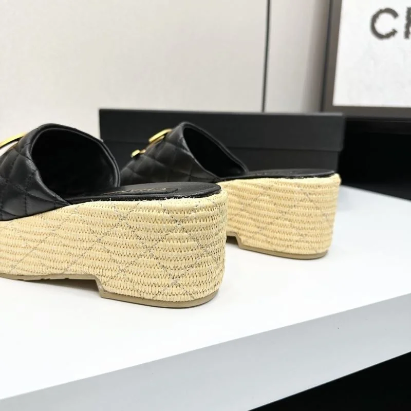 Chanel Slippers Versatile 20388
