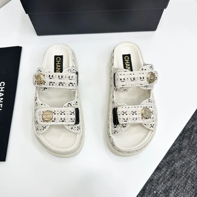 Chanel Slippers FashionForward 20377