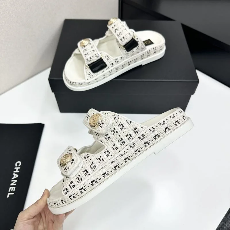 Chanel Slippers Effortless 20385