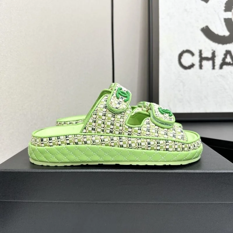 Chanel Slippers TimelessDesign 20381