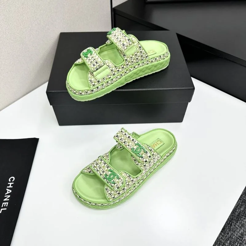 Chanel Slippers TimelessDesign 20381