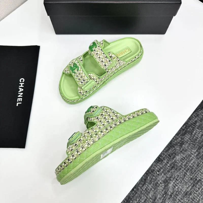 Chanel Slippers TimelessDesign 20381
