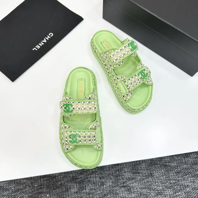 Chanel Slippers TimelessDesign 20381