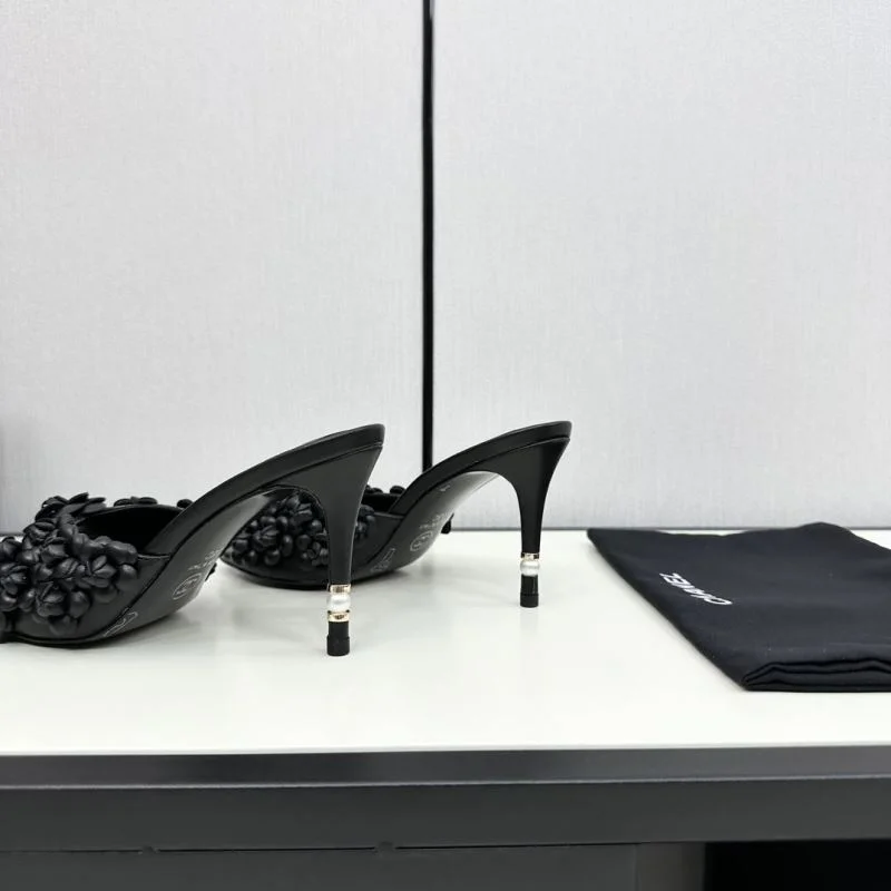 Sophisticated Chanel Slippers 20358