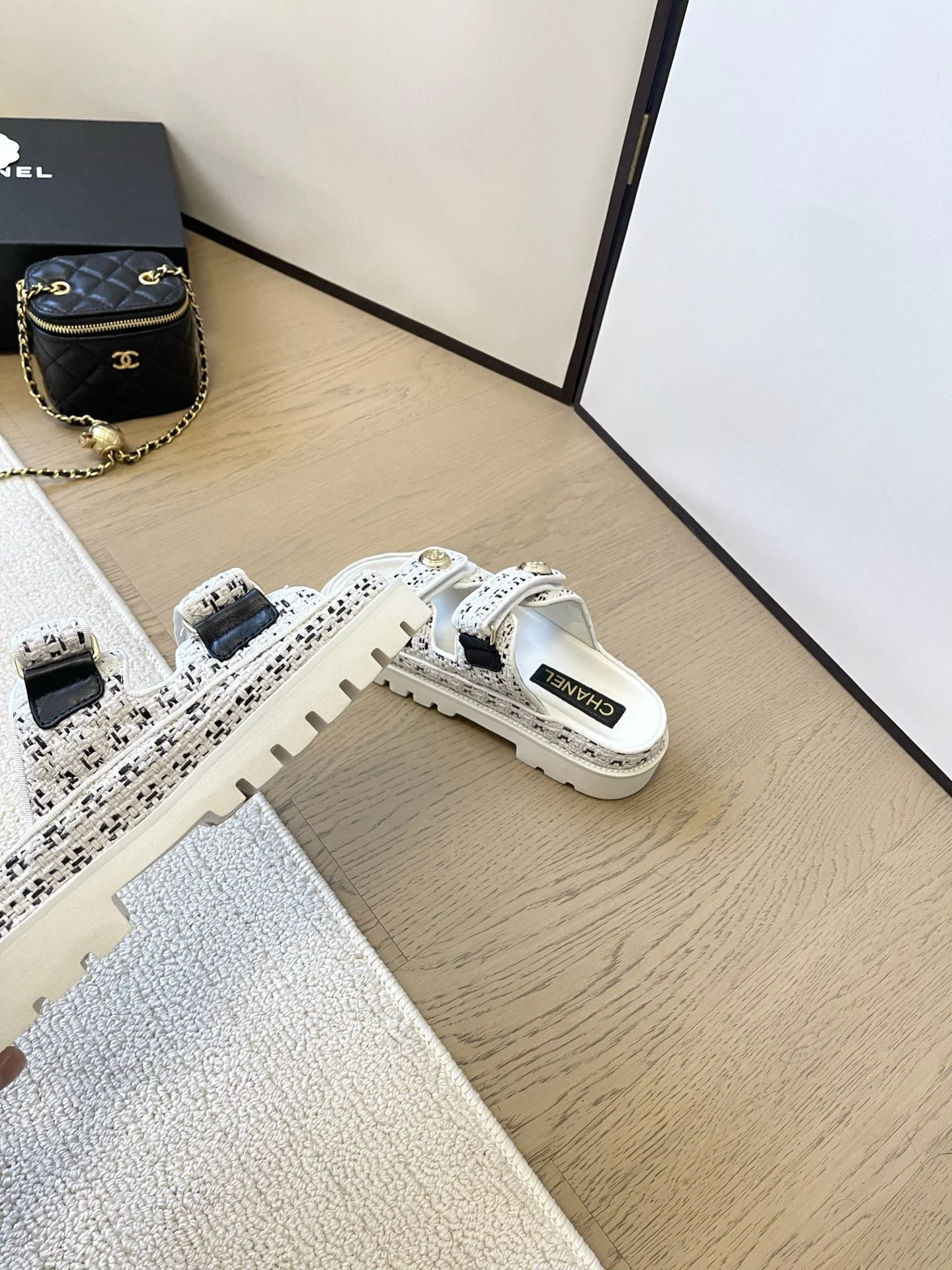 Chanel Slippers Breathable 17737