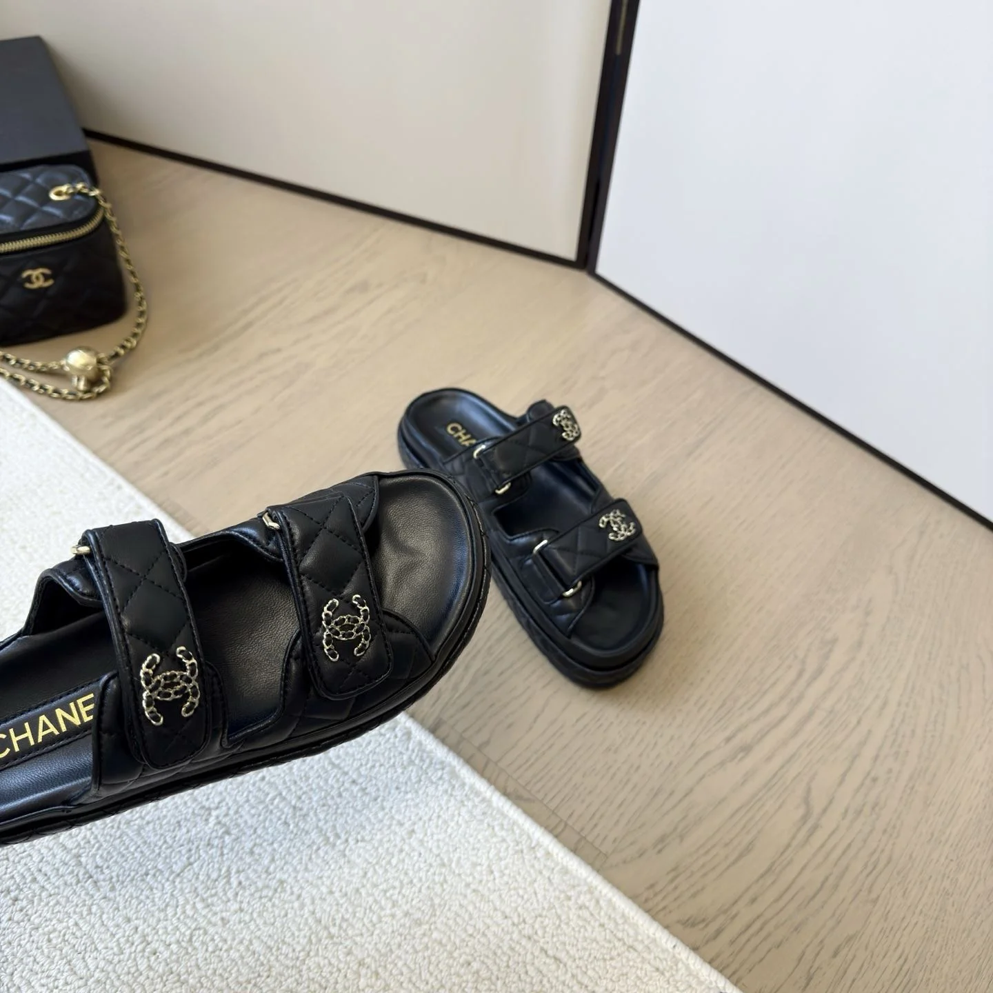 RelaxedFit Chanel Slippers 17733