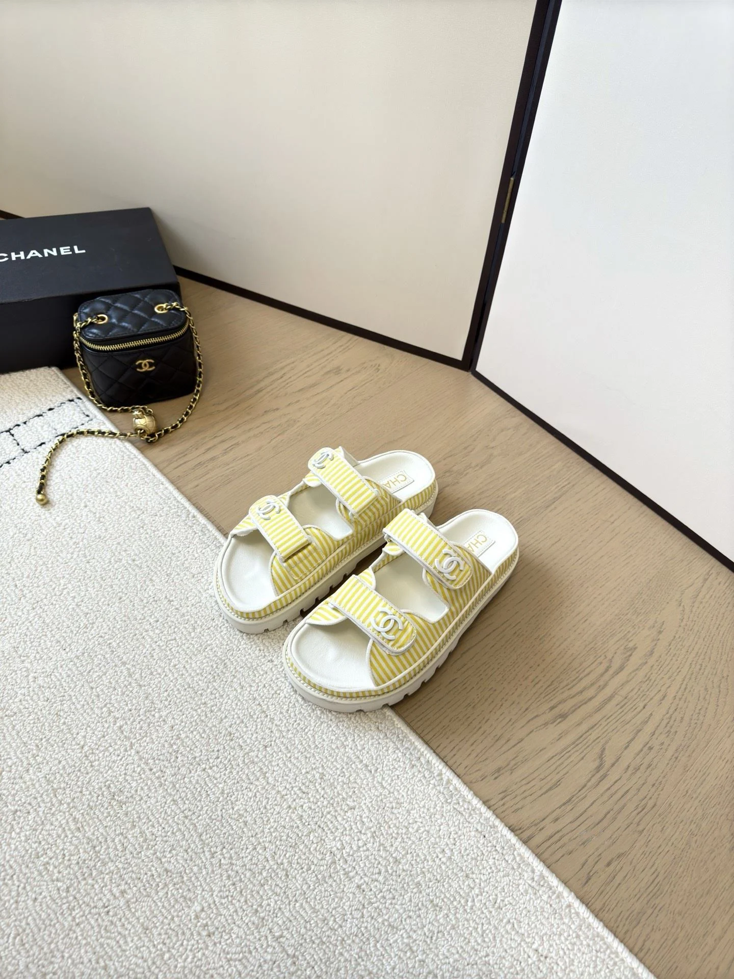 Chanel Slippers Reliable 17728