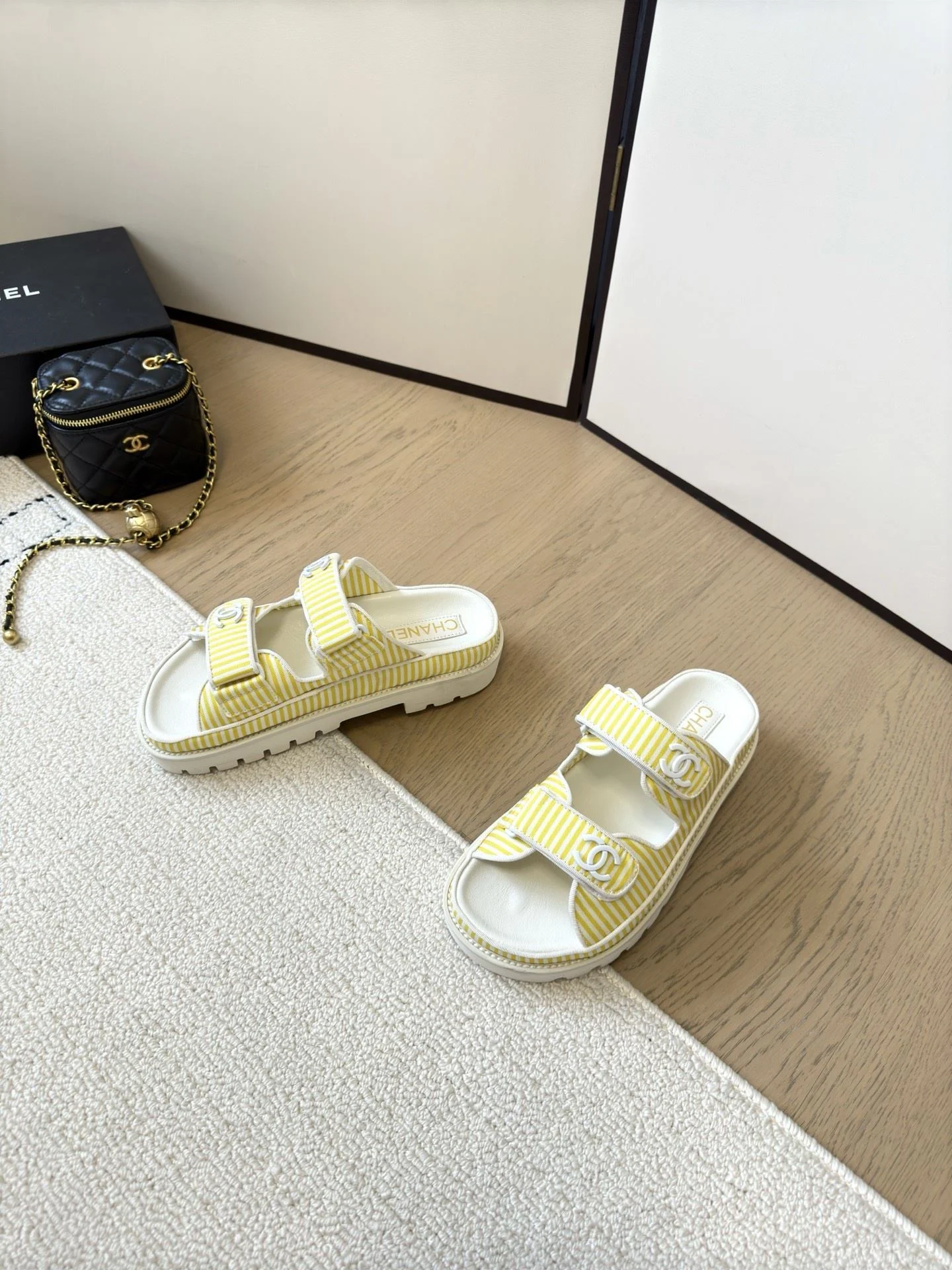 Chanel Slippers Reliable 17728