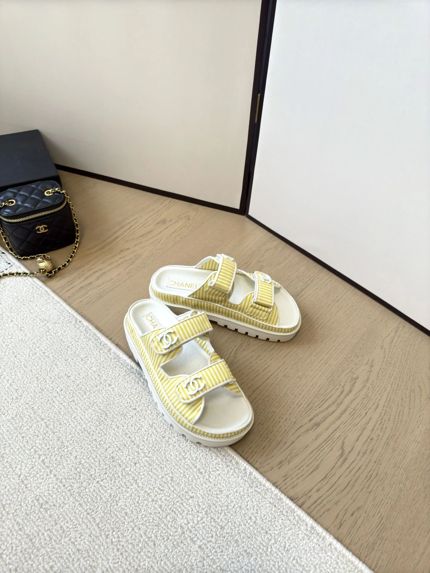 Chanel Slippers Reliable 17728