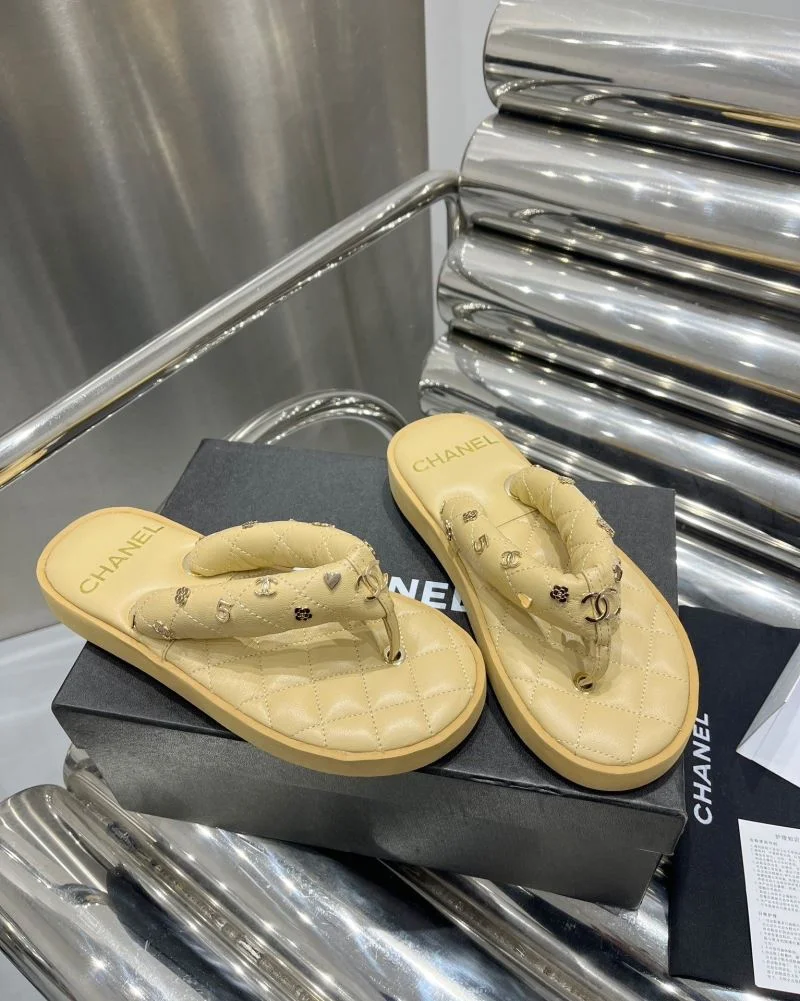 Chanel Slippers Supportive 17702