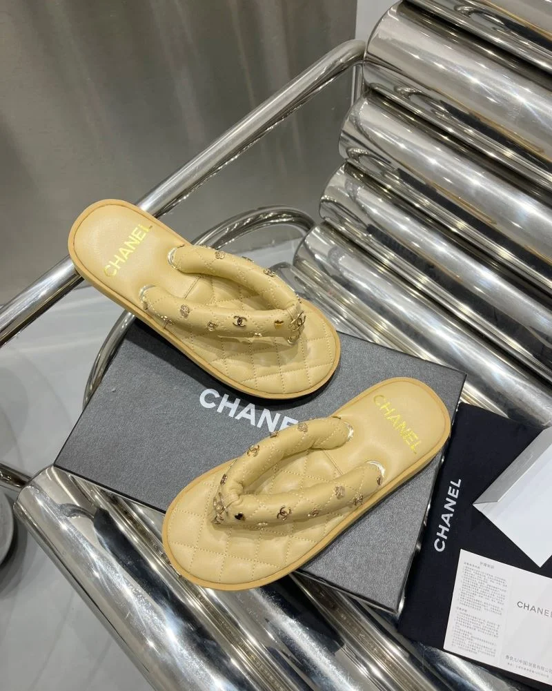 Chanel Slippers Supportive 17702