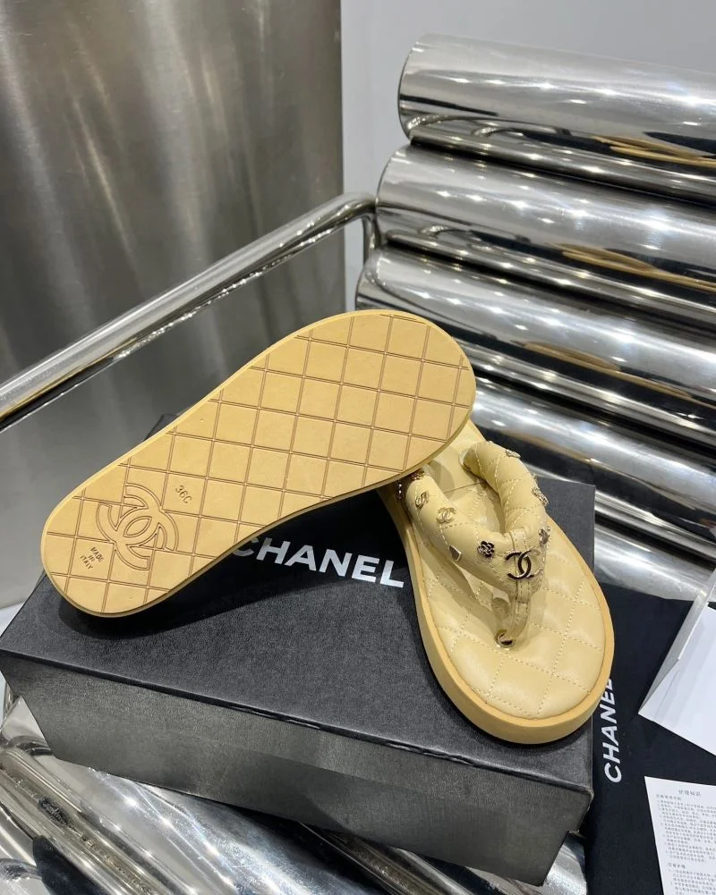 Chanel Slippers Supportive 17702