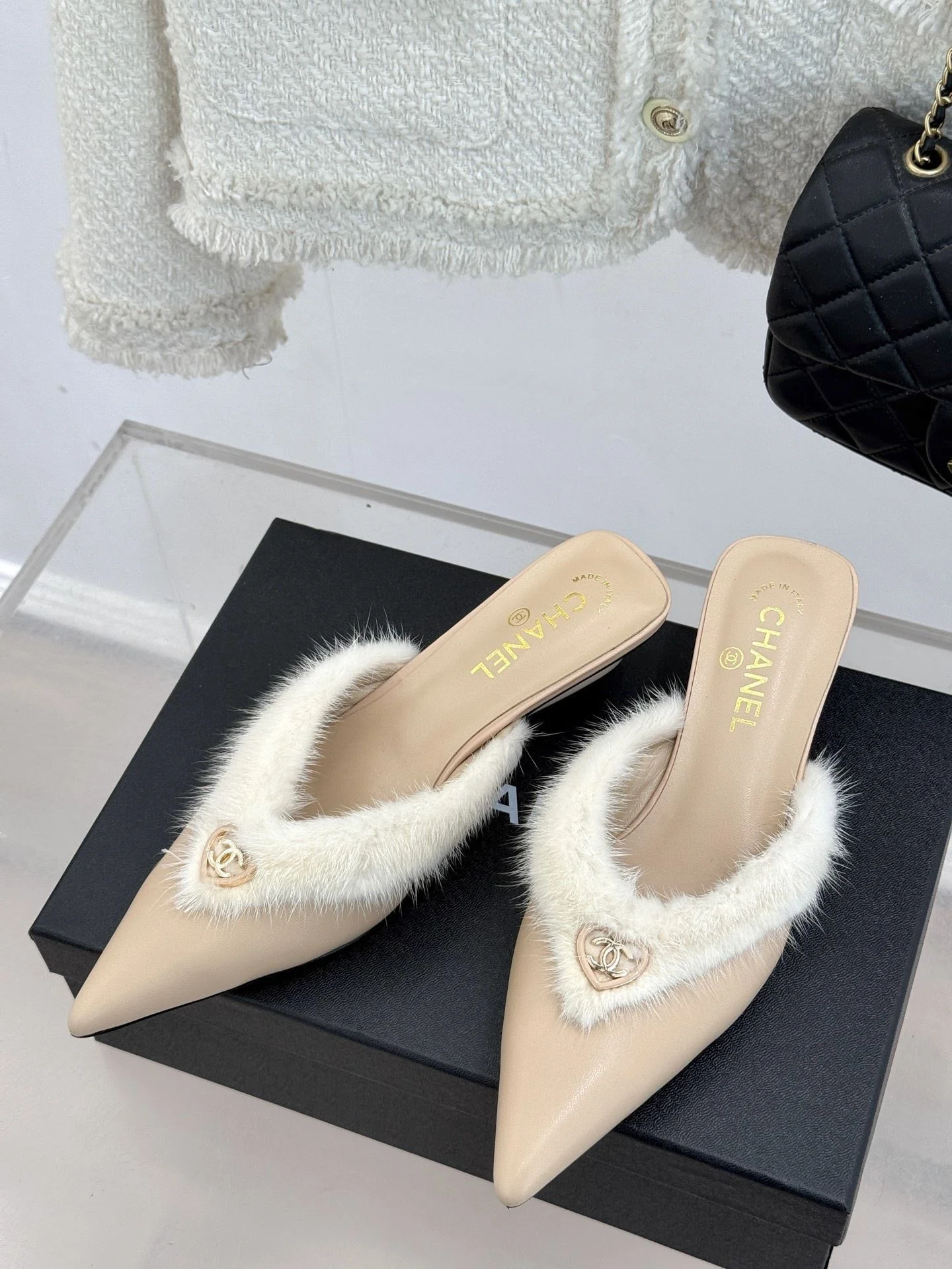 Lightweight Chanel Slippers 17772