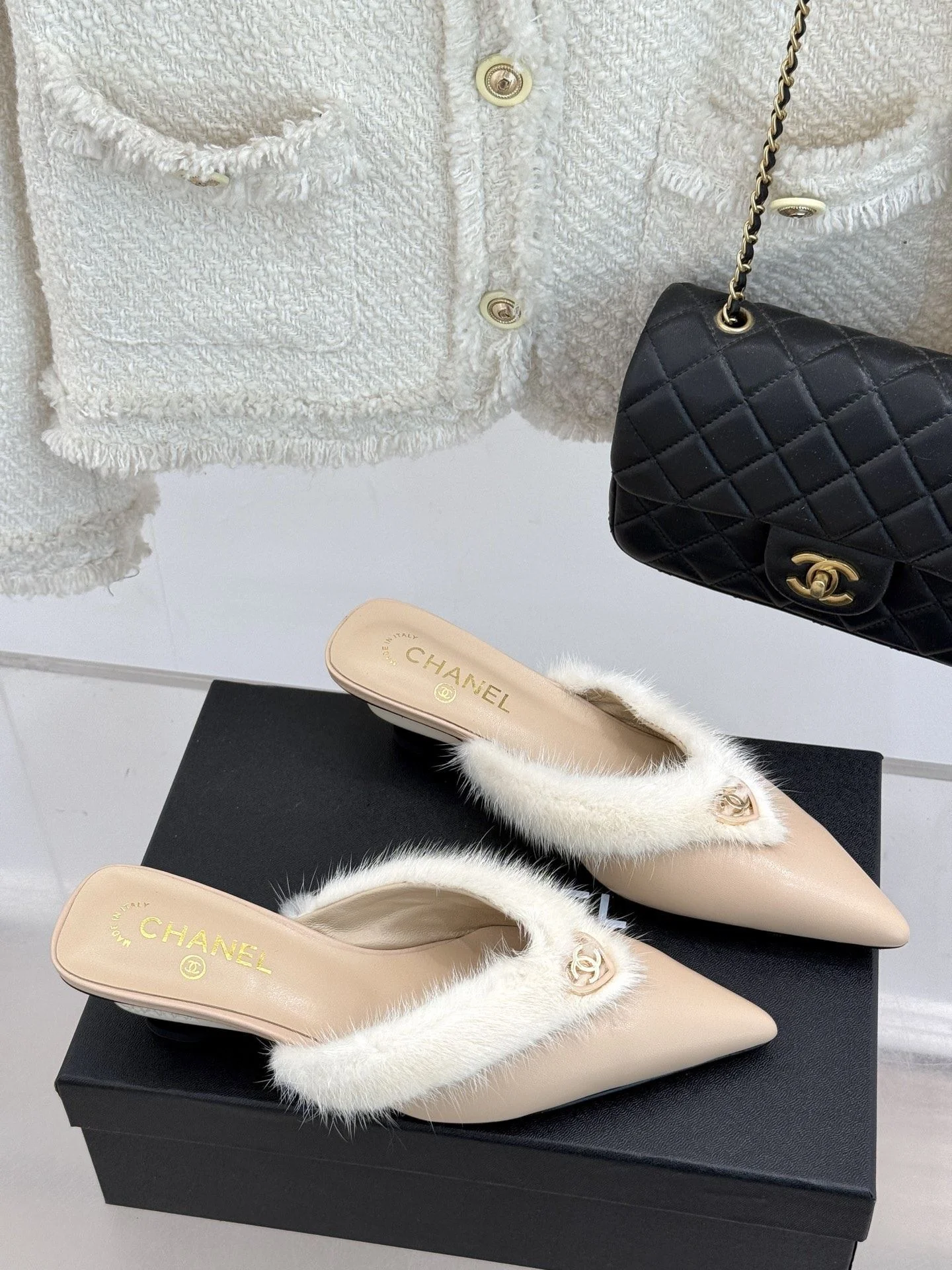 Lightweight Chanel Slippers 17772