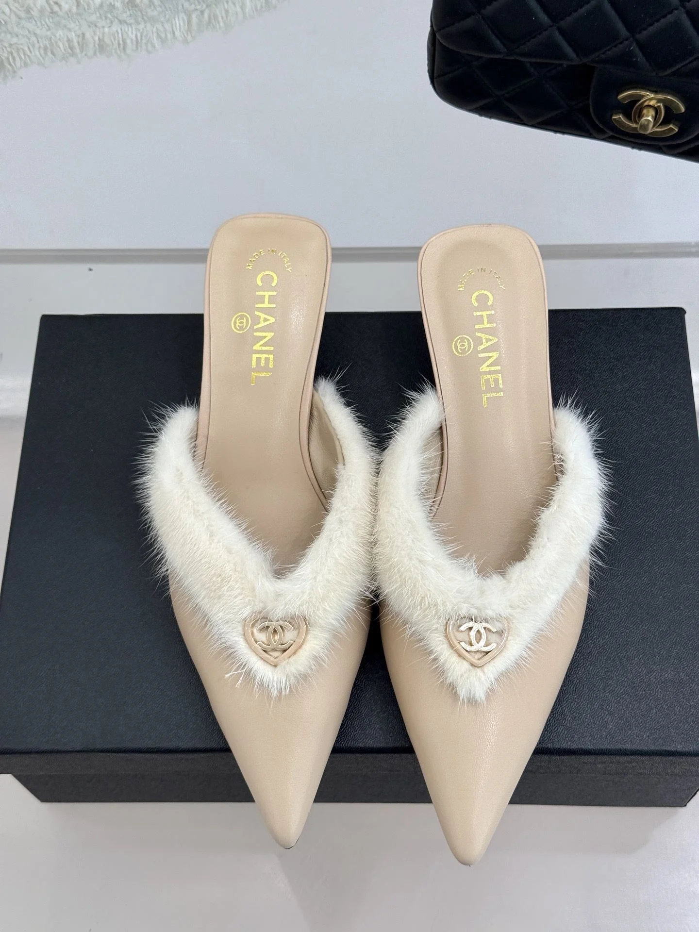 Lightweight Chanel Slippers 17772