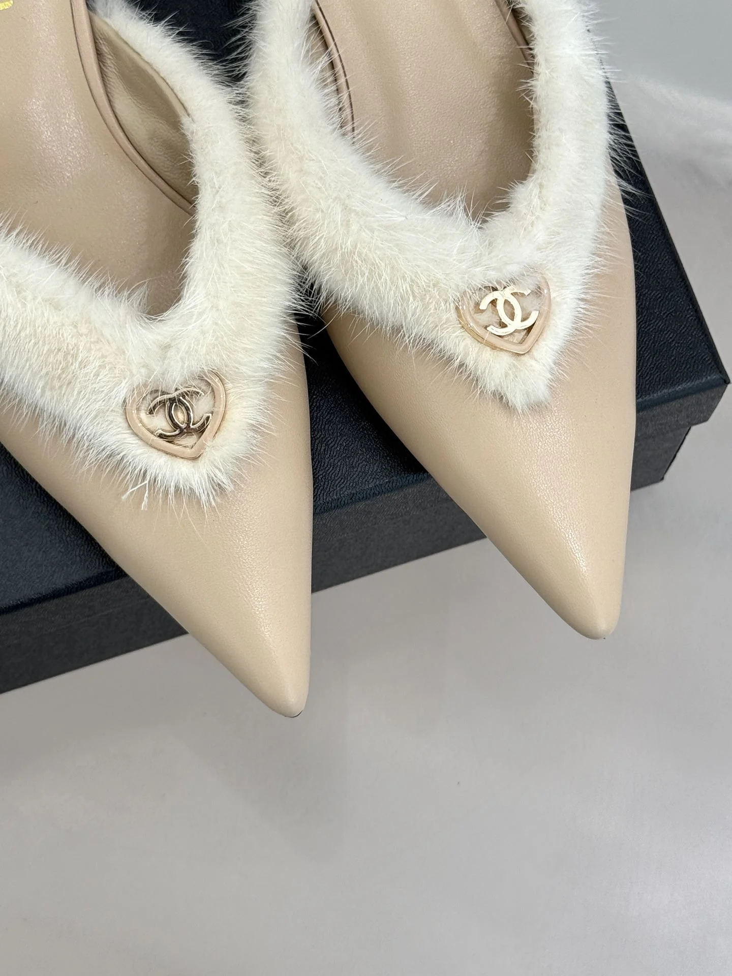 Lightweight Chanel Slippers 17772