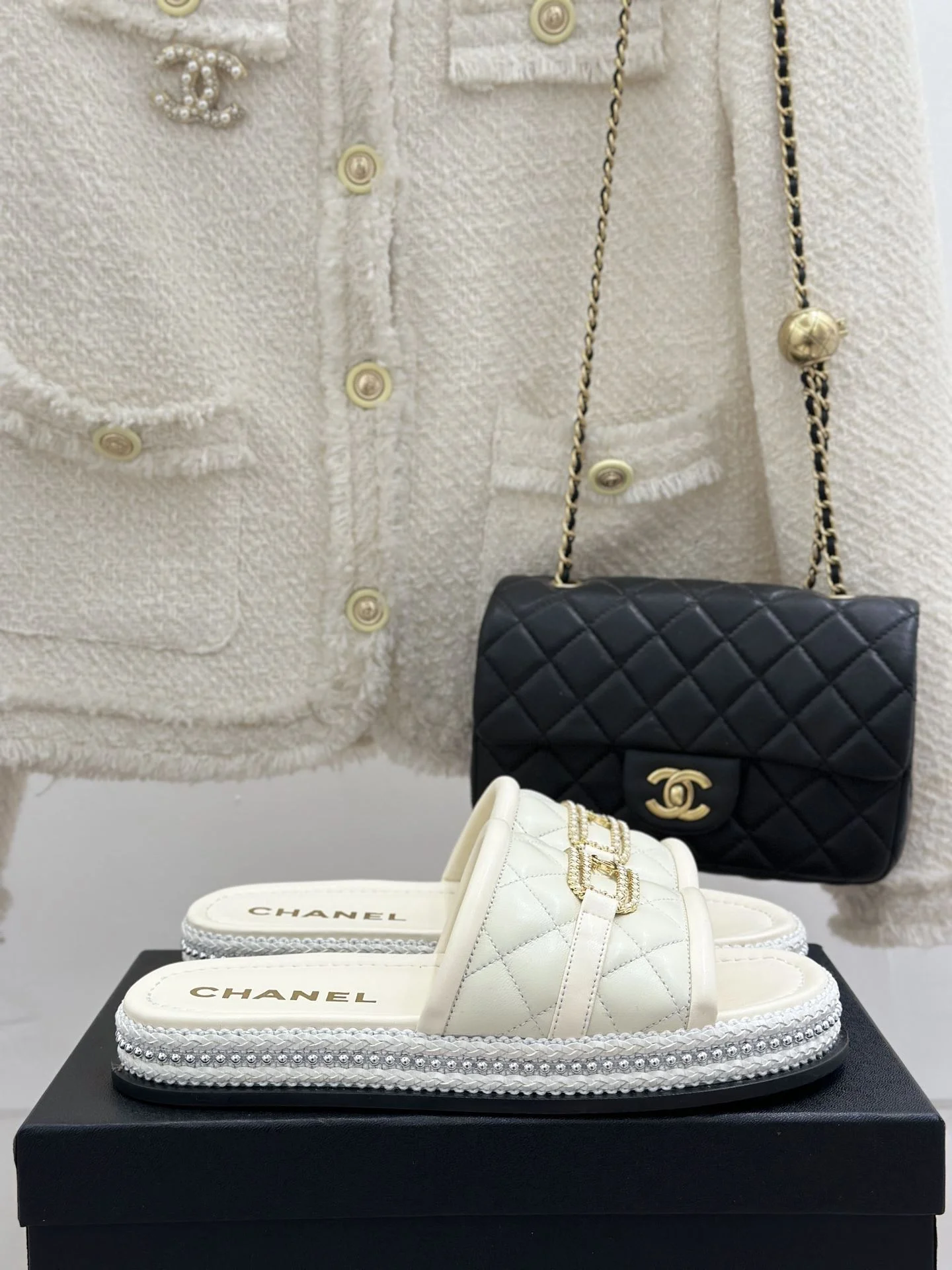 Chanel Slippers Colorful 17703