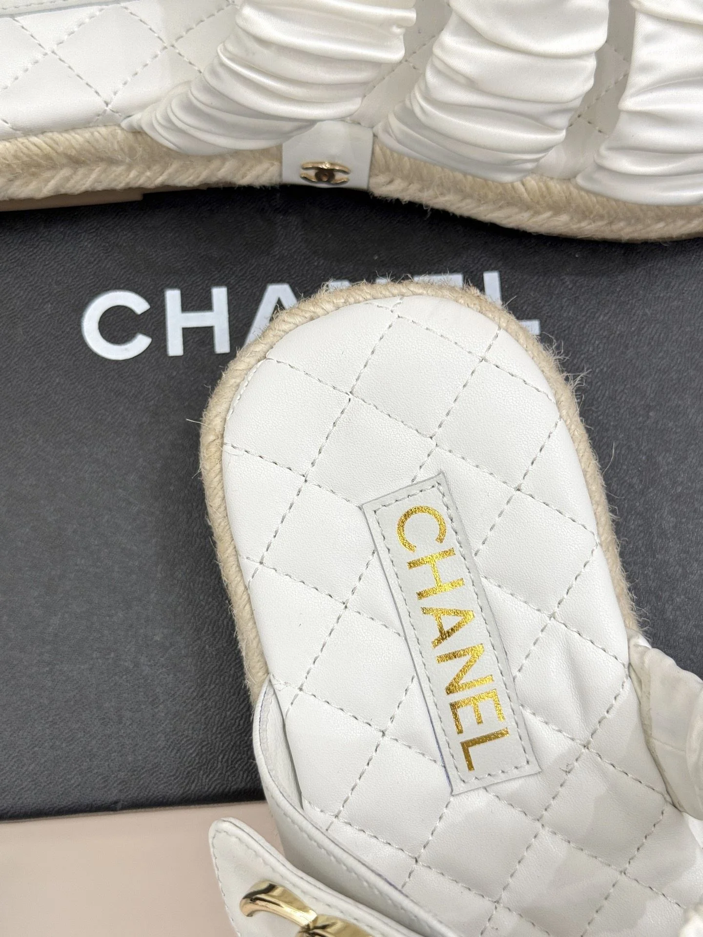 Refined Chanel Slippers 17698
