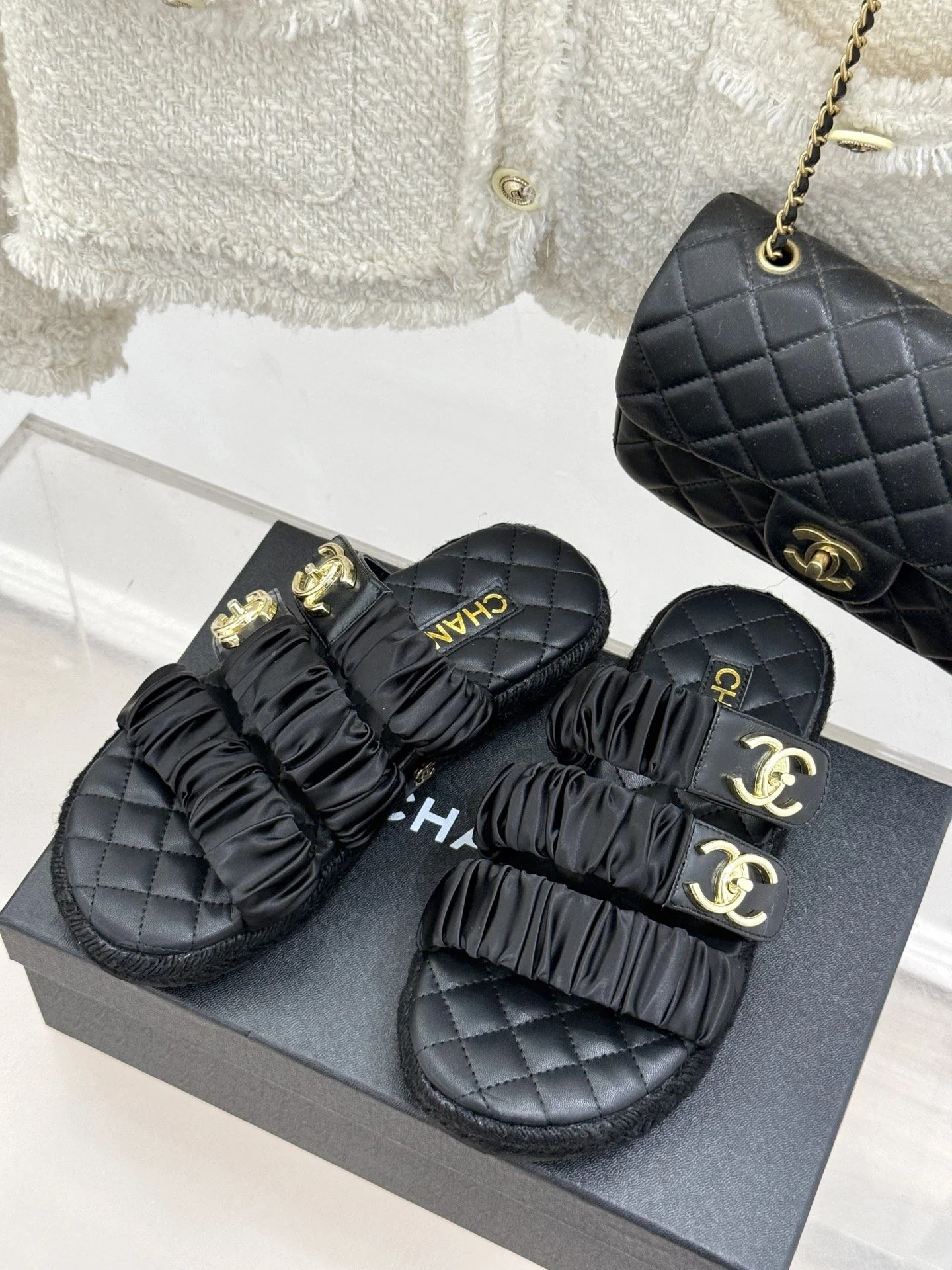 Chanel Slippers ZipUp 17695