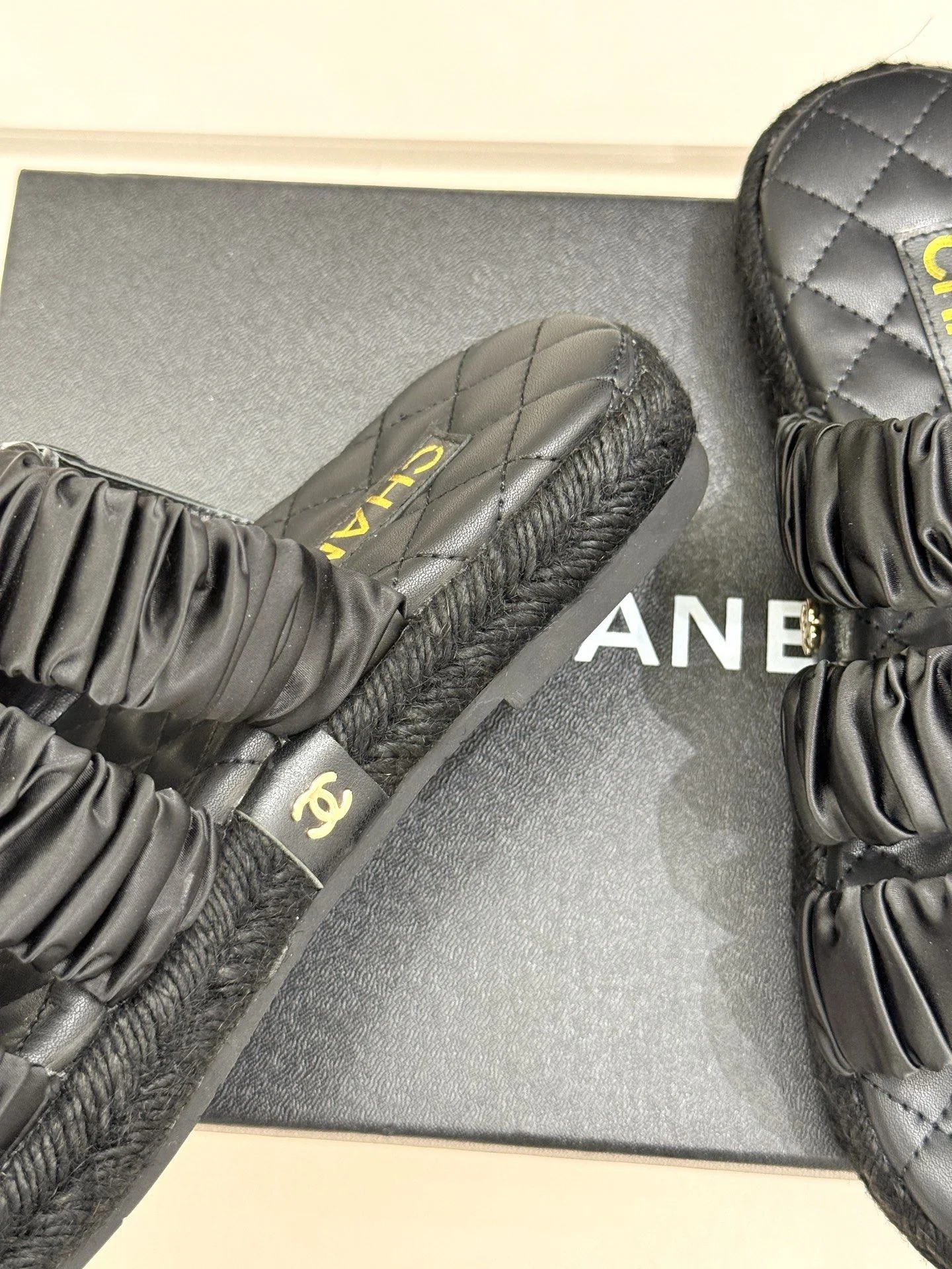 Chanel Slippers ZipUp 17695