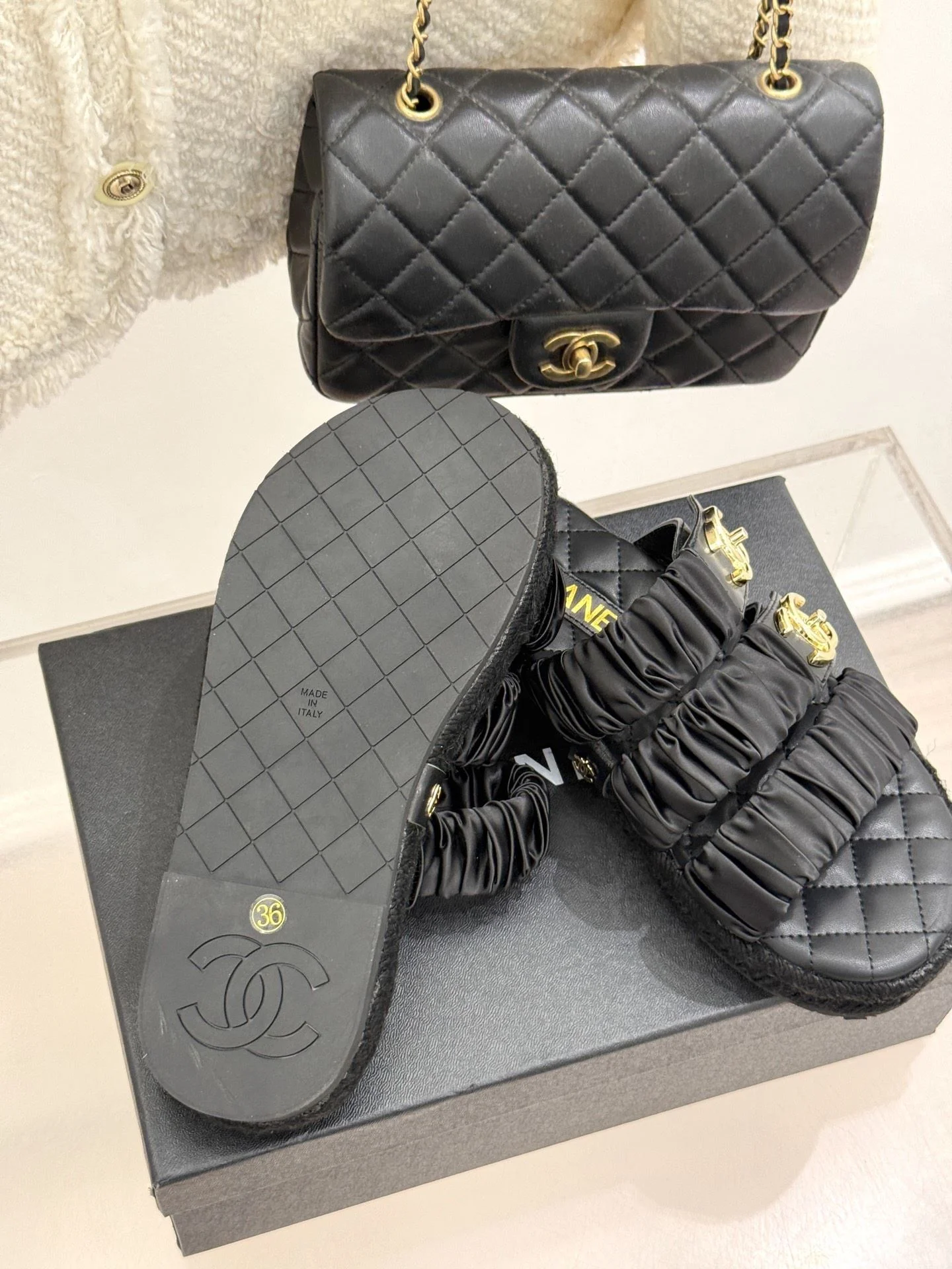 Chanel Slippers ZipUp 17695