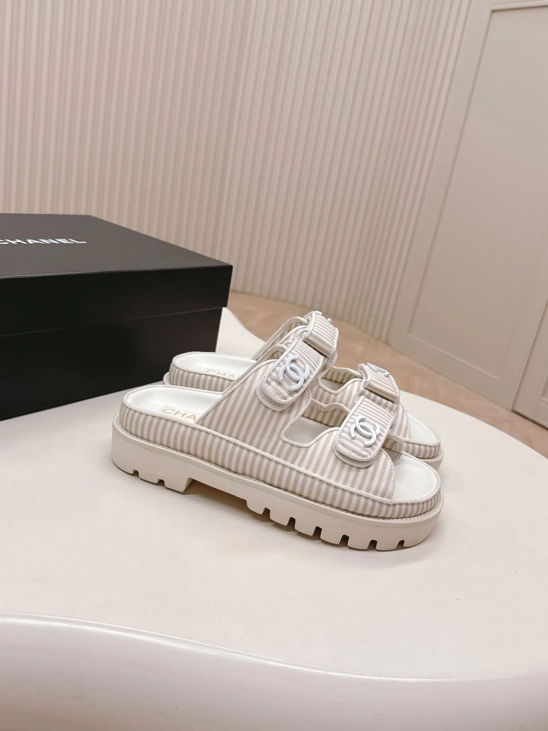 SmartChoice Chanel Slippers 17686