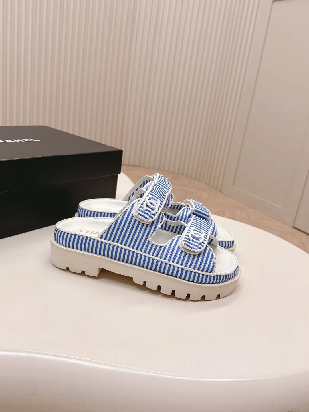 Chanel Slippers Comfortable 17684