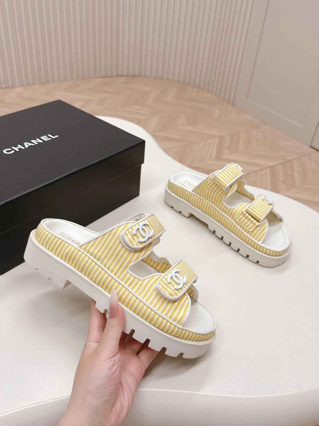 Chanel Slippers StreetReady 17706