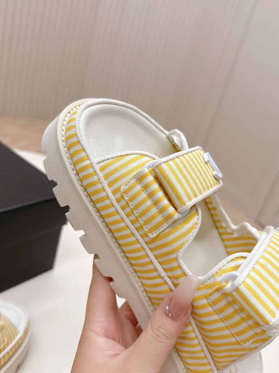 Chanel Slippers StreetReady 17706