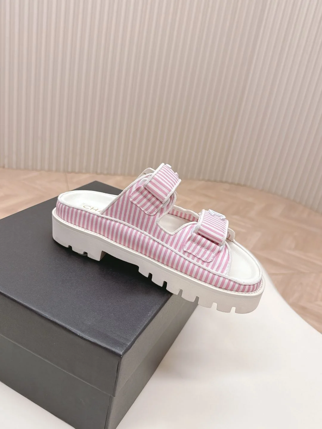 FastDry Chanel Slippers 17671