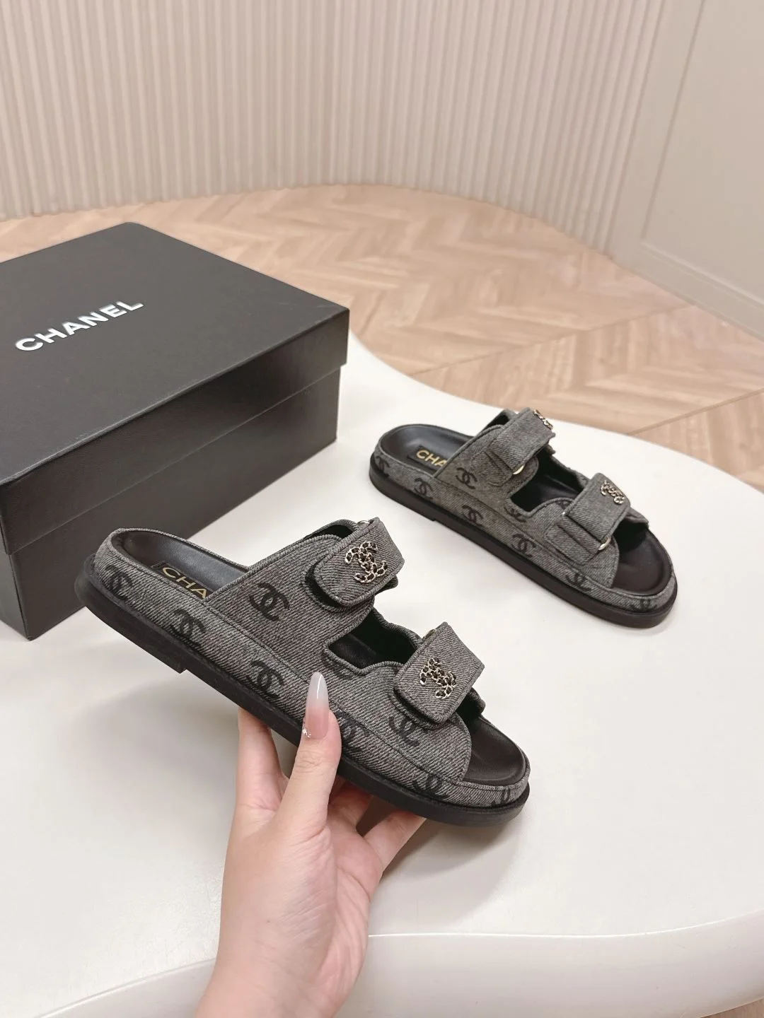 Versatile Chanel Slippers 17682