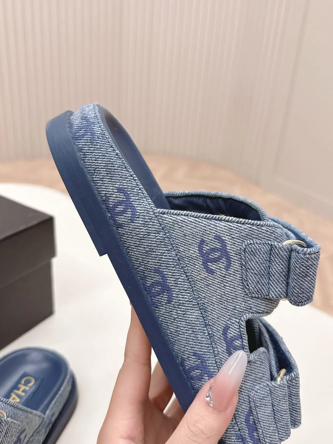 Chanel Slippers Resilient 17681