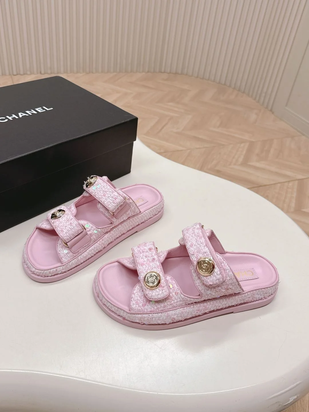 Sleek Chanel Slippers 17666