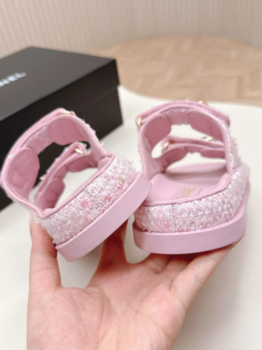 Sleek Chanel Slippers 17666